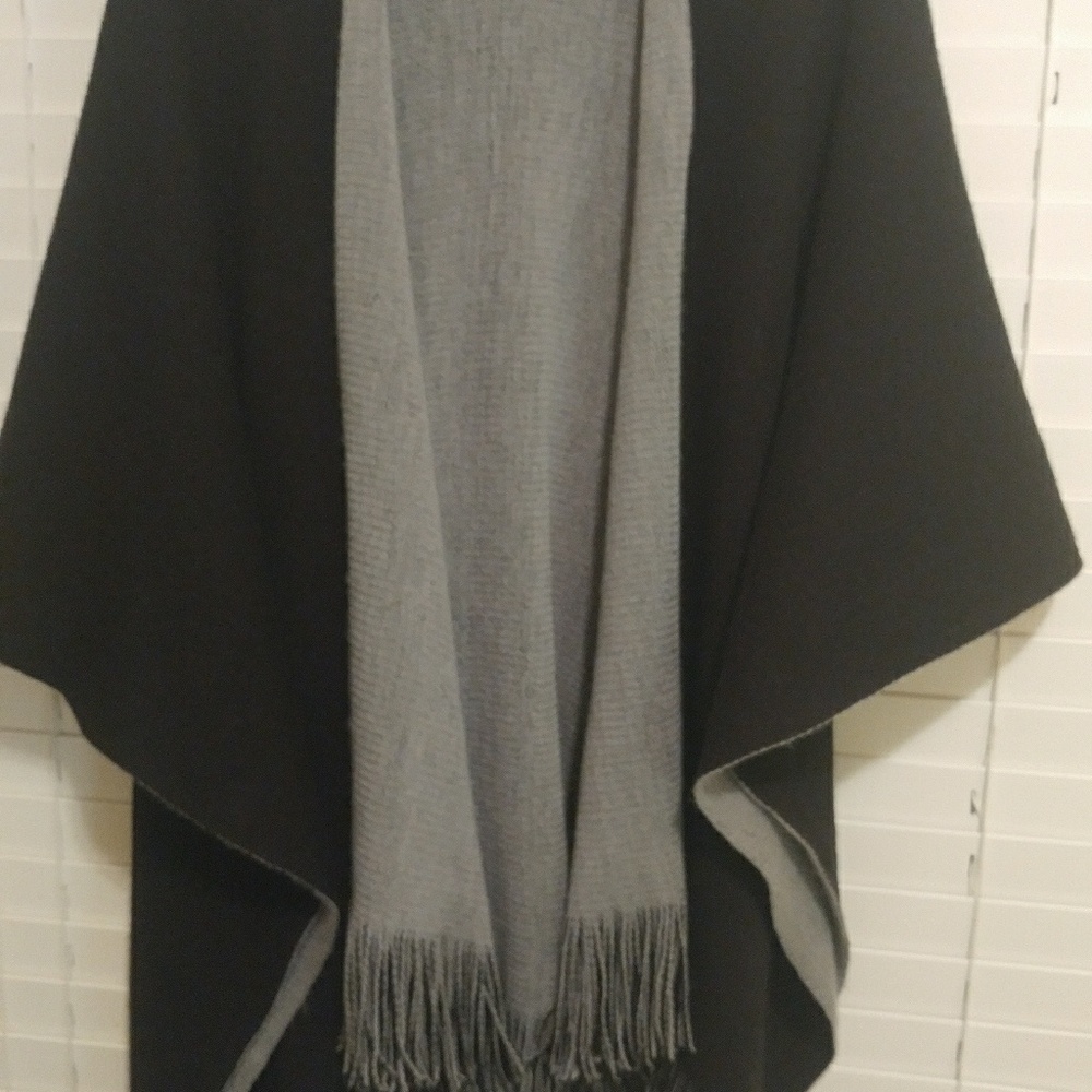 Open shawl - Picture 4 of 4